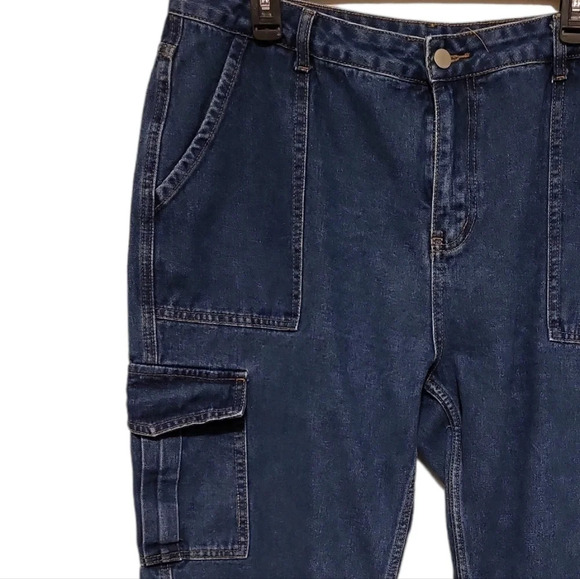 Shein Curve "Plus Size" Jeans (Size 2XL) - Picture 5 of 8